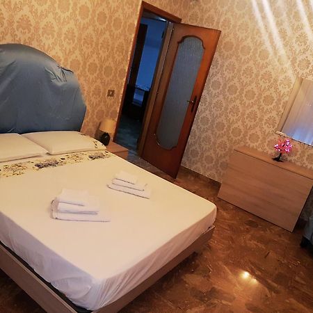 La Dimora Di Antonietta - Centro Storico Apartment Napoli Bagian luar foto