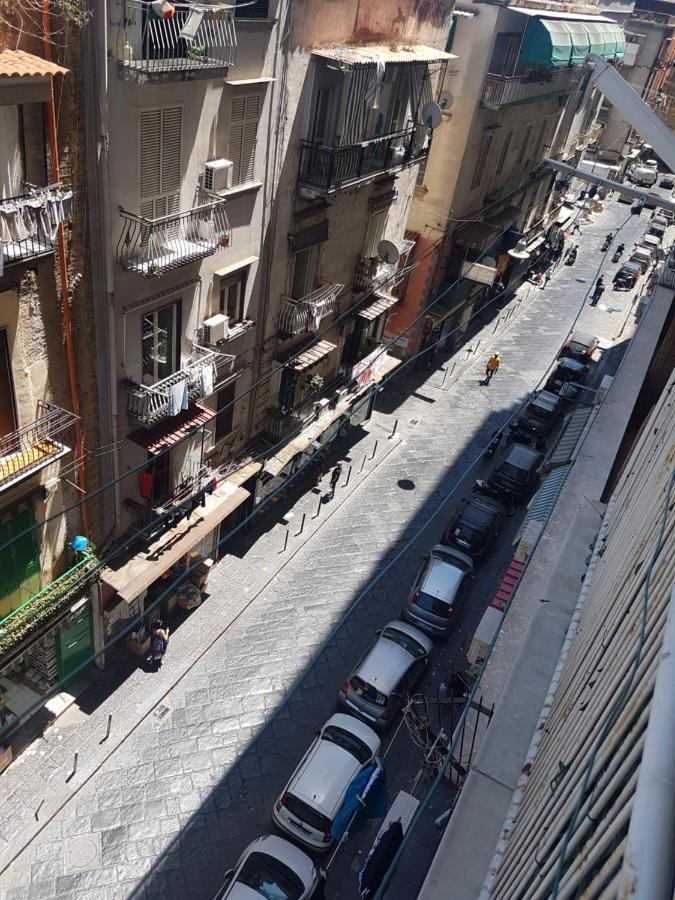 La Dimora Di Antonietta - Centro Storico Apartment Napoli Bagian luar foto